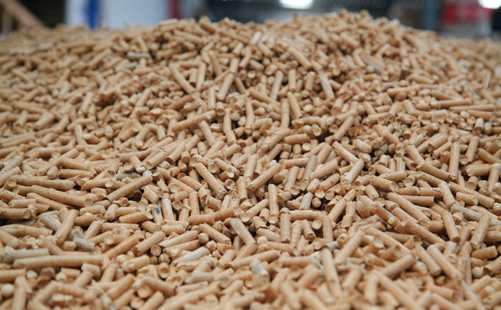 生物质草莓影视大全污加工的生物质燃料颗粒