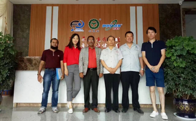 孟加拉国工商联合会董事Runu先生和Raz先生来到山东草莓污视频在线观看机械有限公司考察访问
